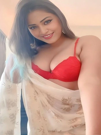 Mature call girls in Amritsar